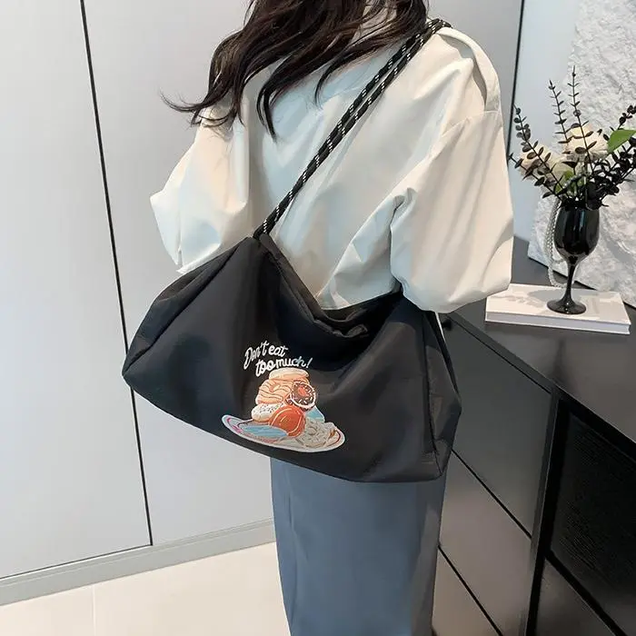NX DOUGHNUT Fabric Shoulder Bag Regular Women's Black-12