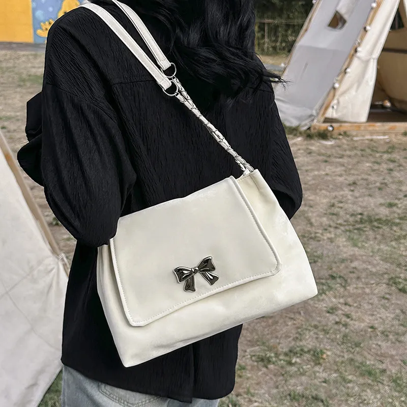 NX DOUGHNUT PU Shoulder Bag Regular Women's White/Black/Blue/Pink-3