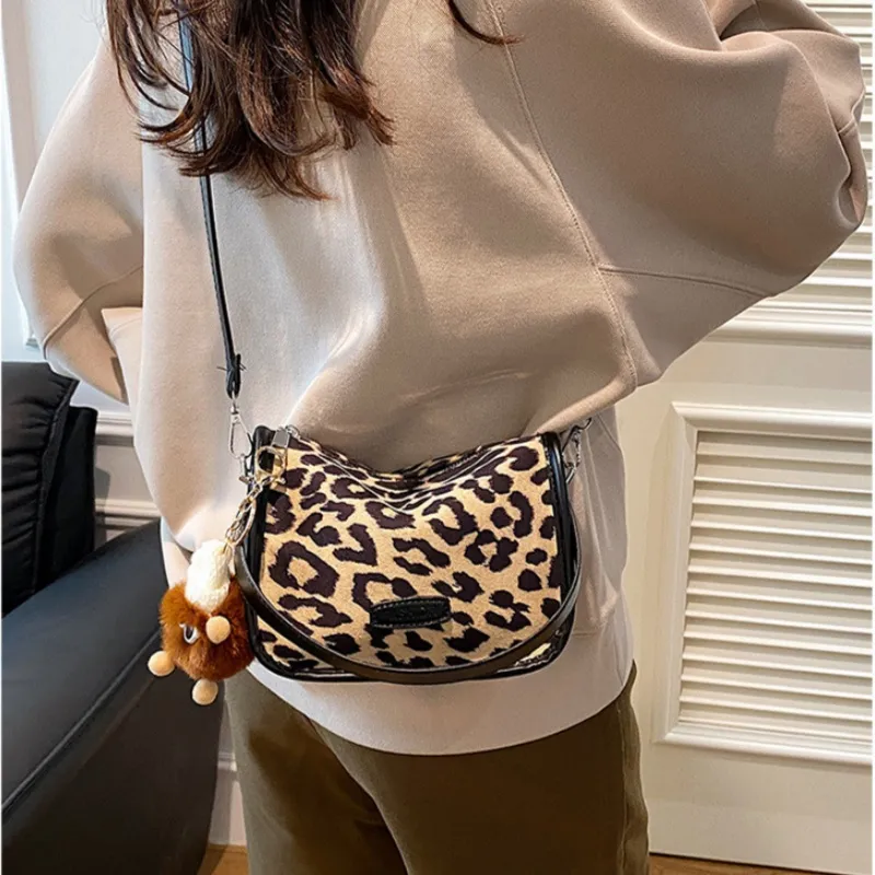 NX DOUGHNUT PU Shoulder Bag Crossbody Bag Women's Brown Khaki Leopard Print Black Leopard Print-7