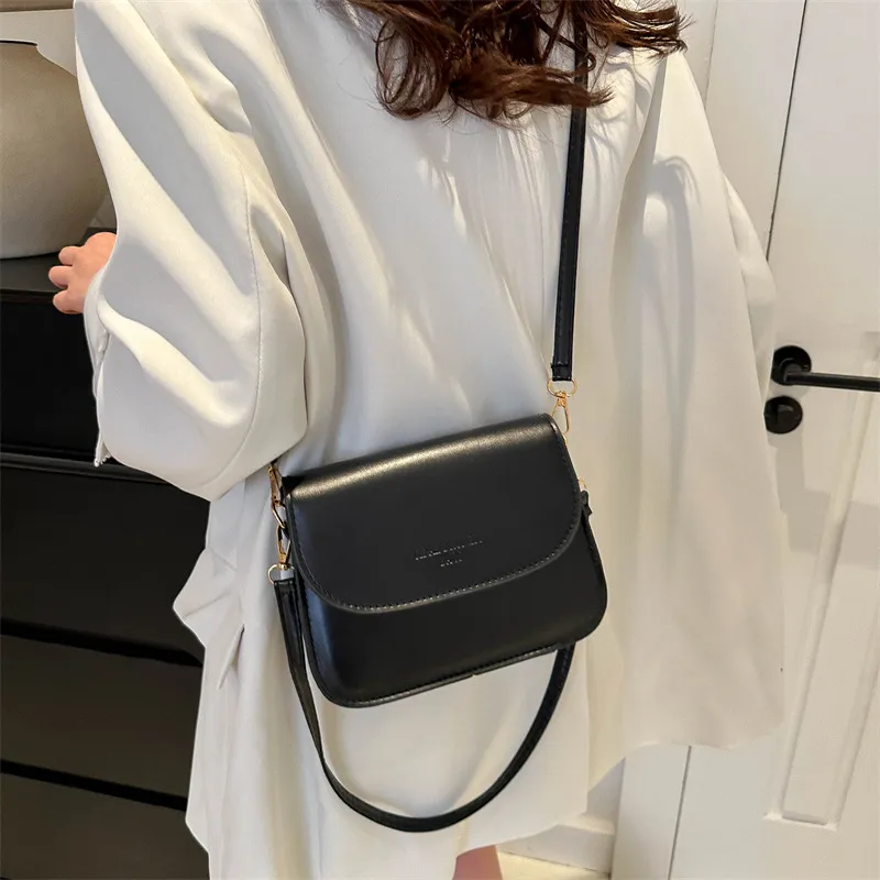 NX DOUGHNUT PU Shoulder Bag Regular Women's Black/Khaki/Brown/Coffee-8
