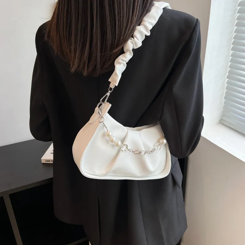 NX DOUGHNUT PU Shoulder Bag Regular Women's White/Black/Light Yellow-4