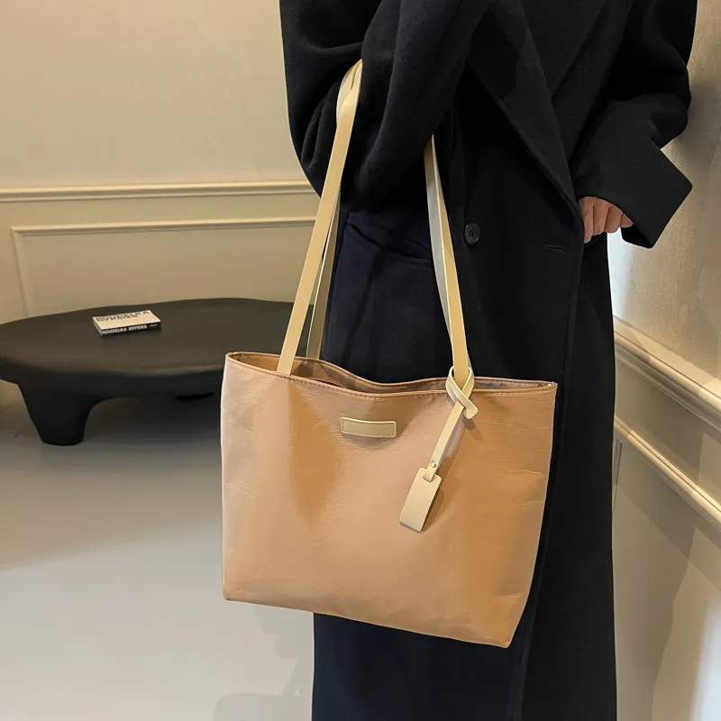 NX DOUGHNUT Fabric Shoulder Bag Regular Women's Black/Khaki-8