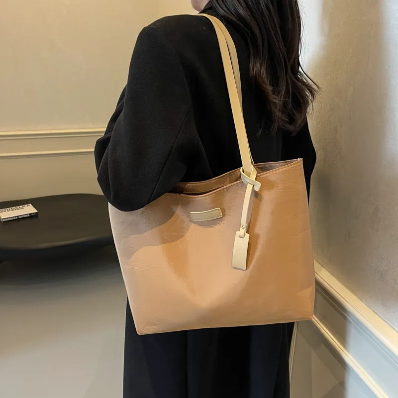 NX DOUGHNUT Fabric Shoulder Bag Regular Women's Black/Khaki-11