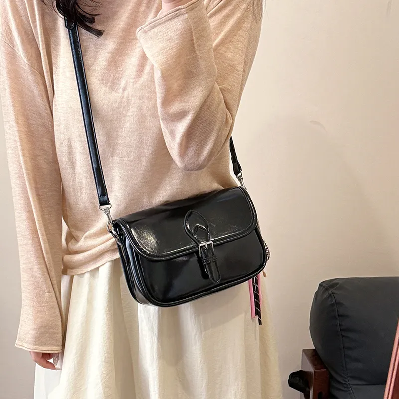 NX DOUGHNUT PU Baguette Shoulder Bag Regular Women's Multicolor-17