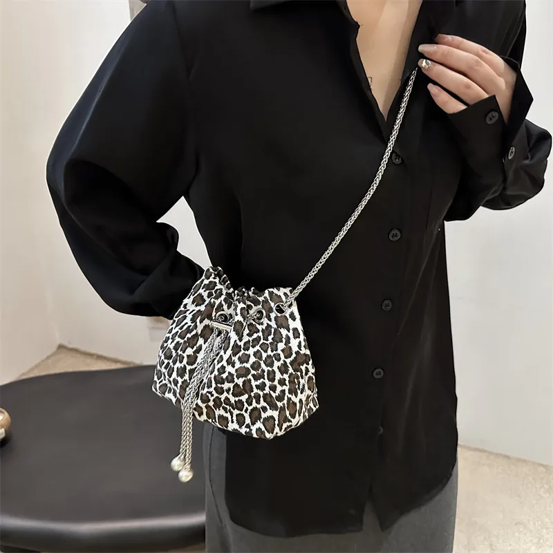 NX DOUGHNUT PU Advanced Sensory Leopard Print Bucket Bag Shoulder Bag Regular Women's Multicolor-1