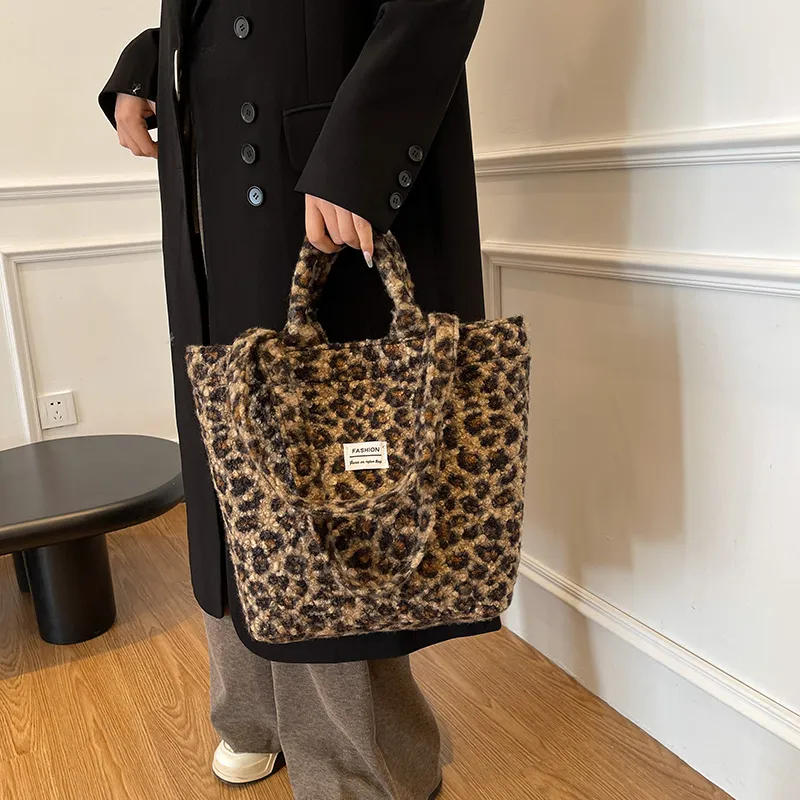 NX DOUGHNUT Fleece Fabric Premium Commute Tote, One Shoulder Handbag Large Size Women's Green/Brown/Black Gray-6