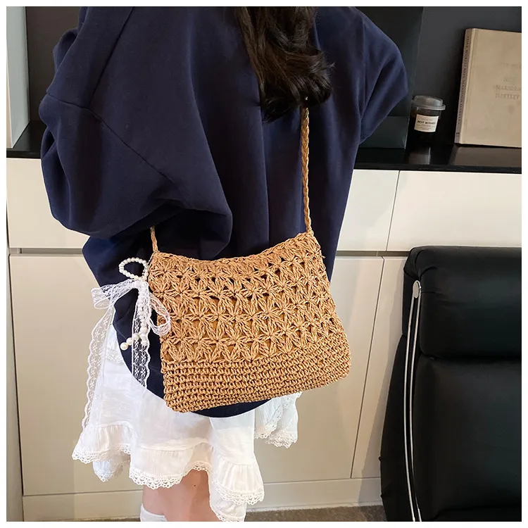 NX DOUGHNUT Straw Woven Shoulder Bag Women's Ecru/Khaki-7