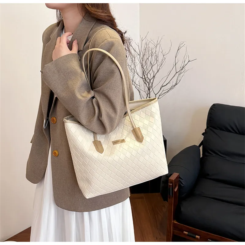 NX DOUGHNUT PU Tote Bag Shoulder Bag Regular Women's Brown/Khaki-6