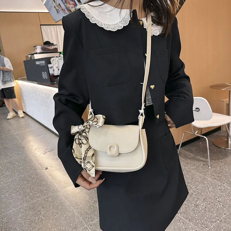 NX DOUGHNUT PU Crossbody Bag Regular Women's White Black White & Pink White & Brown-11