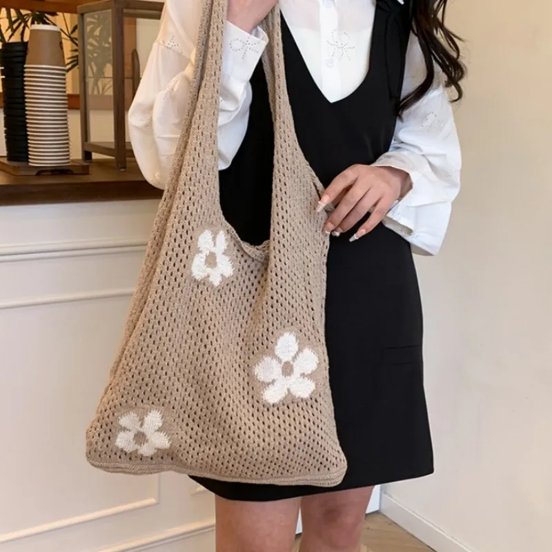 NX DOUGHNUT Woven Shoulder Bag Women's Multicolor-14