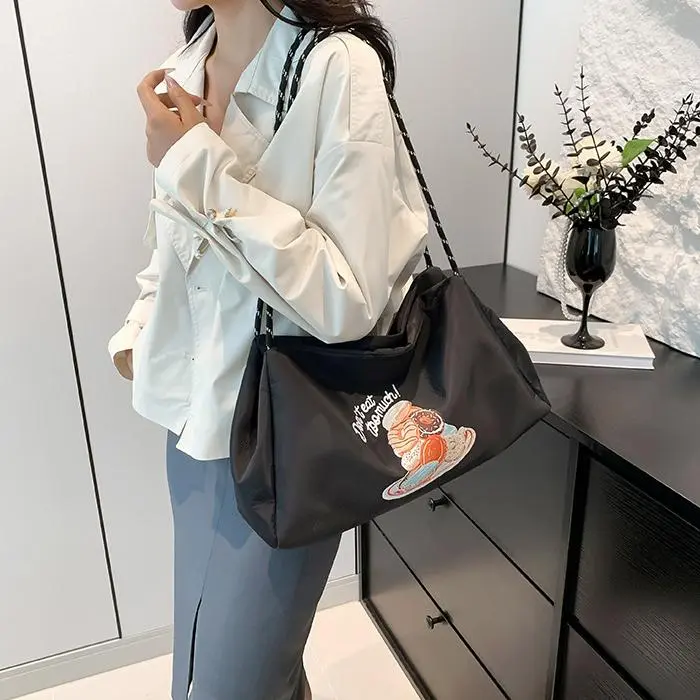 NX DOUGHNUT Fabric Shoulder Bag Regular Women's Black-5