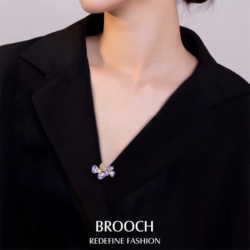 Mofei Freshwater Pearl Brooches Women's-4
