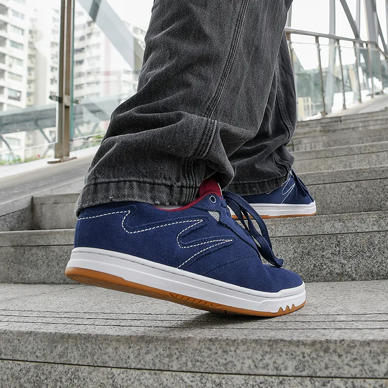 GOLUCK Ant Collection Slip Resistant Low Top Skateboard Shoes Unisex-5