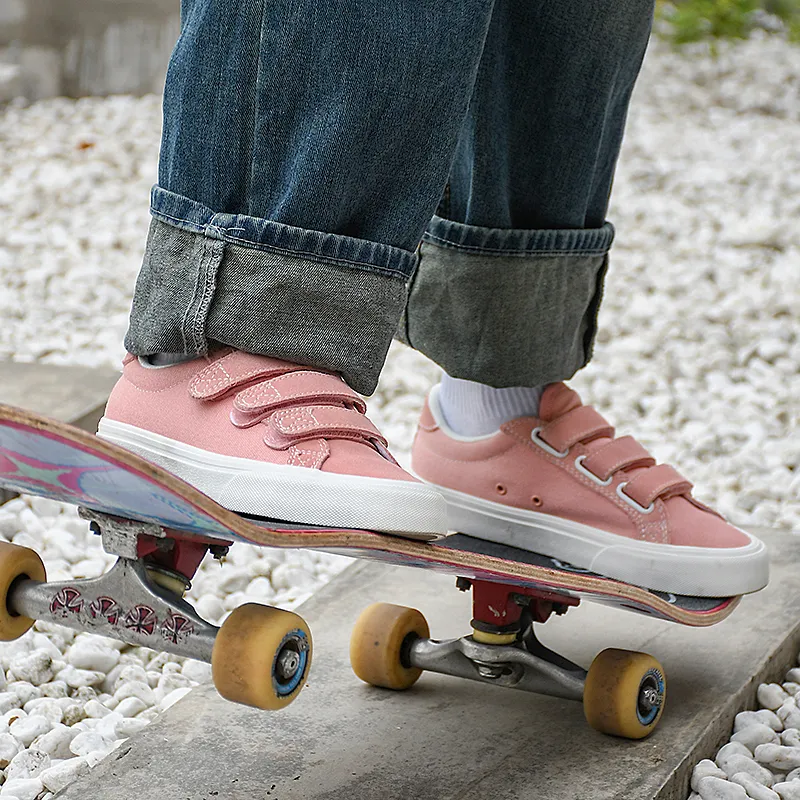 GOLUCK Cushioning, Wear Resistant Low Top Skateboard Shoes Unisex Pink-2