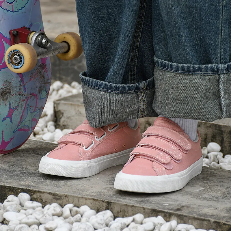 GOLUCK Cushioning, Wear Resistant Low Top Skateboard Shoes Unisex Pink-3