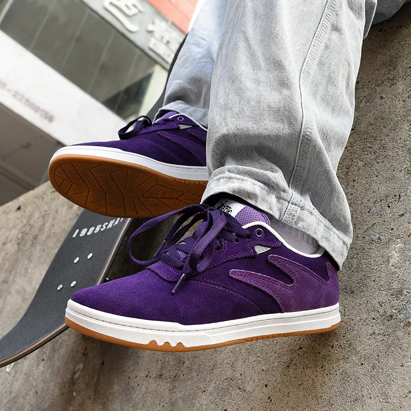 GOLUCK Ant Collection Box Low Top Skateboard Shoes Unisex Violet-9
