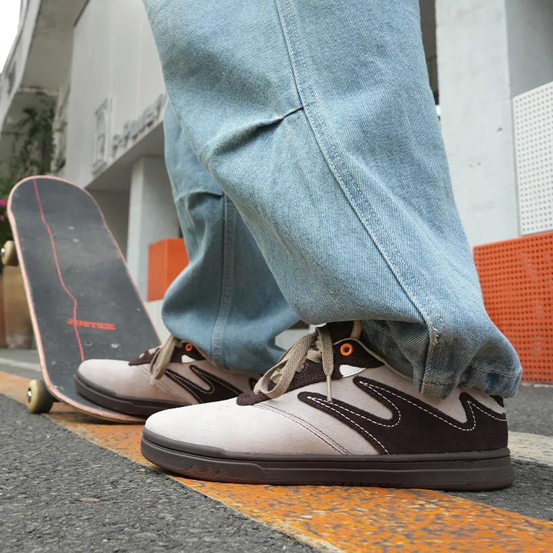 GOLUCK Cushioning, Wear Resistant Low Top Skateboard Shoes Unisex Gray Brown-2