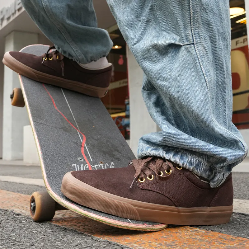 GOLUCK Cushioning Breathable Abrasion Resistant Low Top Skateboard Shoes Unisex Amber Brown-3