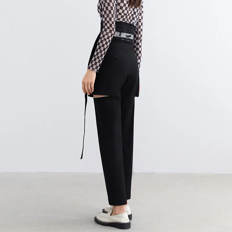 THE SEA LIFE Casual Pants Women's Black Mage-2