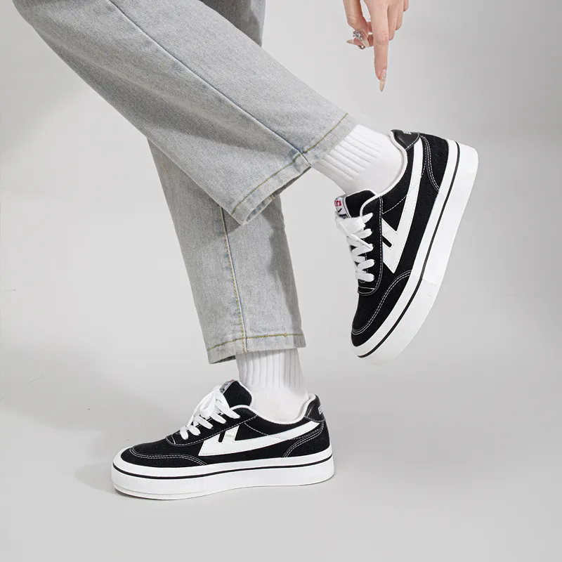 Warrior Students Casual Canvas Shoes Wear resistant And Lightweight Low Top Skateboard Shoes Women's Black White-7