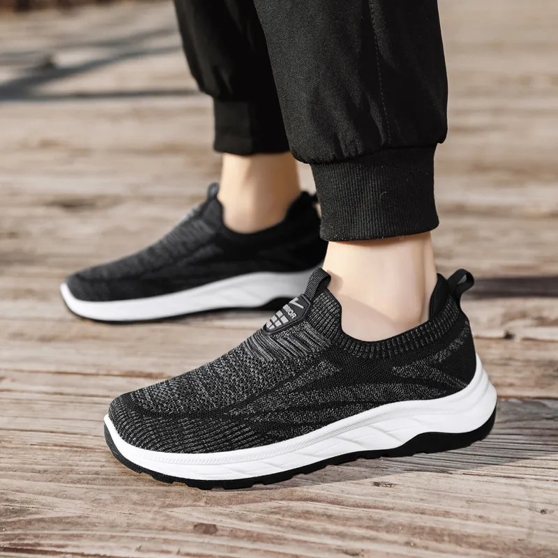 Warrior Soft Sole Elderly Shoes Lightweight Low Top Casual Shoes Unisex Black-9