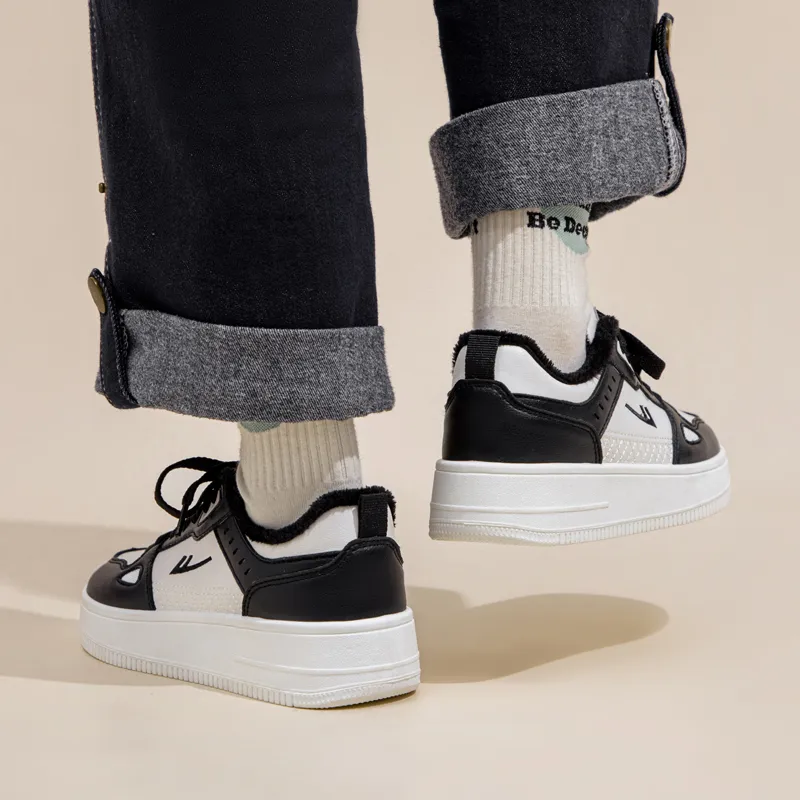 Warrior Thickened And Fleece Lined Double Cotton Shoes Warm And Lightweight Low Top Skateboard Shoes Unisex Beige Black-7