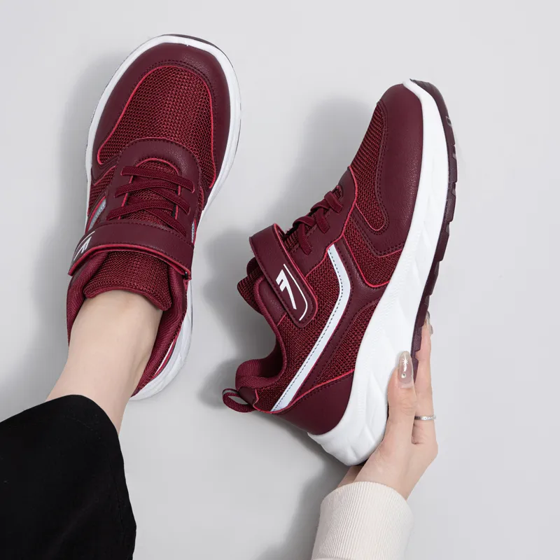 Warrior Comfortable Mom Shoes Anti Slip And Wear Resistant Lightweight Low Top Casual Shoes Women's Burgundy-4