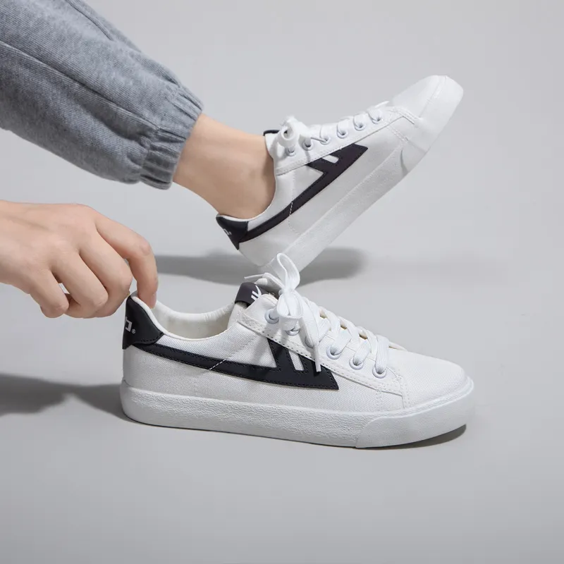 Warrior Ulzzang Trendy Versatile Low Top Skateboard Shoes Unisex White Black-5