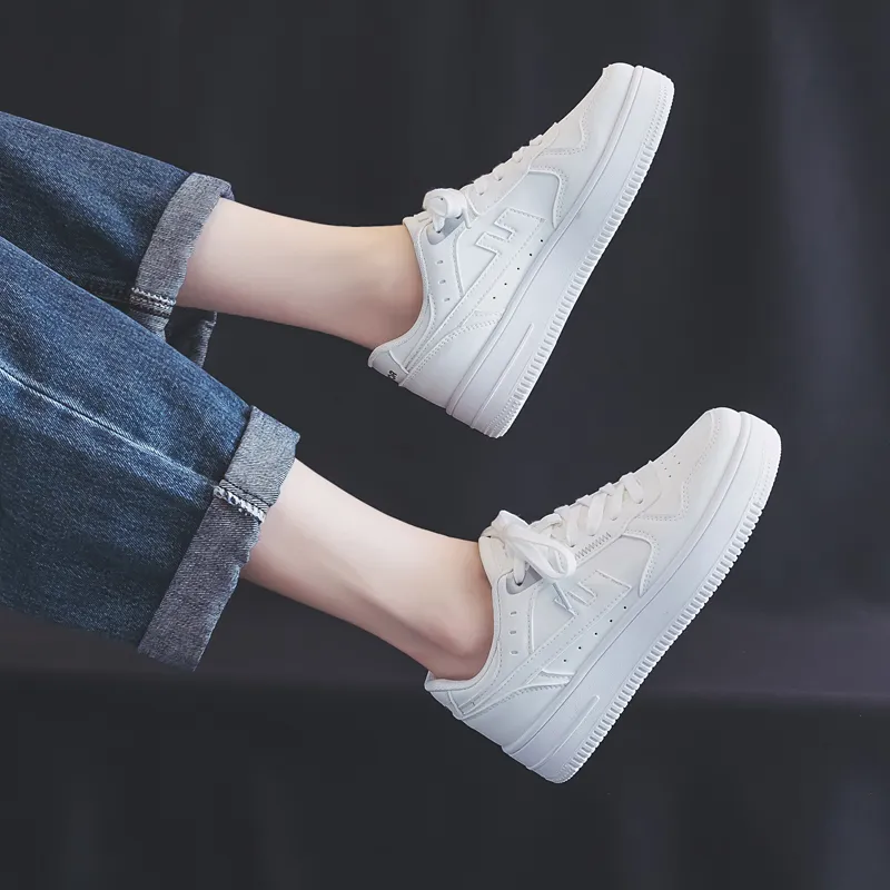 Warrior Students' White Sneakers Wear resistant And Lightweight Low Top Skateboard Shoes Unisex White-10