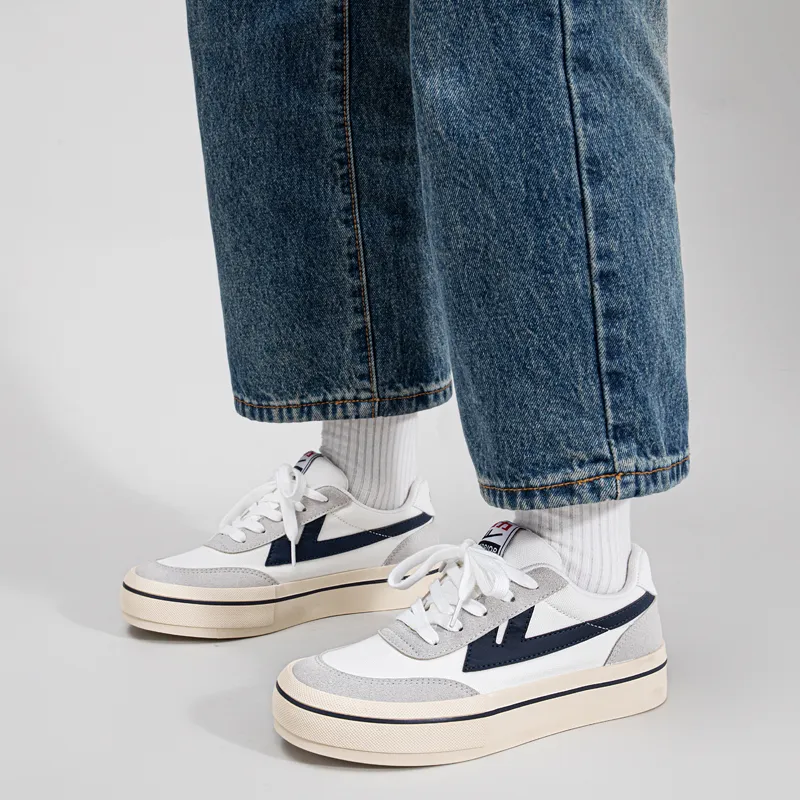 Warrior Students Casual Canvas Shoes Wear resistant And Lightweight Low Top Skateboard Shoes Women's White Gray Blue-6