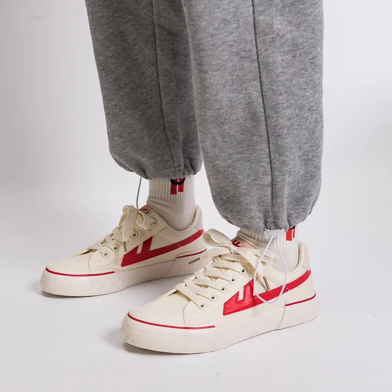 Warrior Ulzzang Trendy Versatile Wear resistant And Lightweight Low Top Canvas Shoes Unisex Beige Red-6