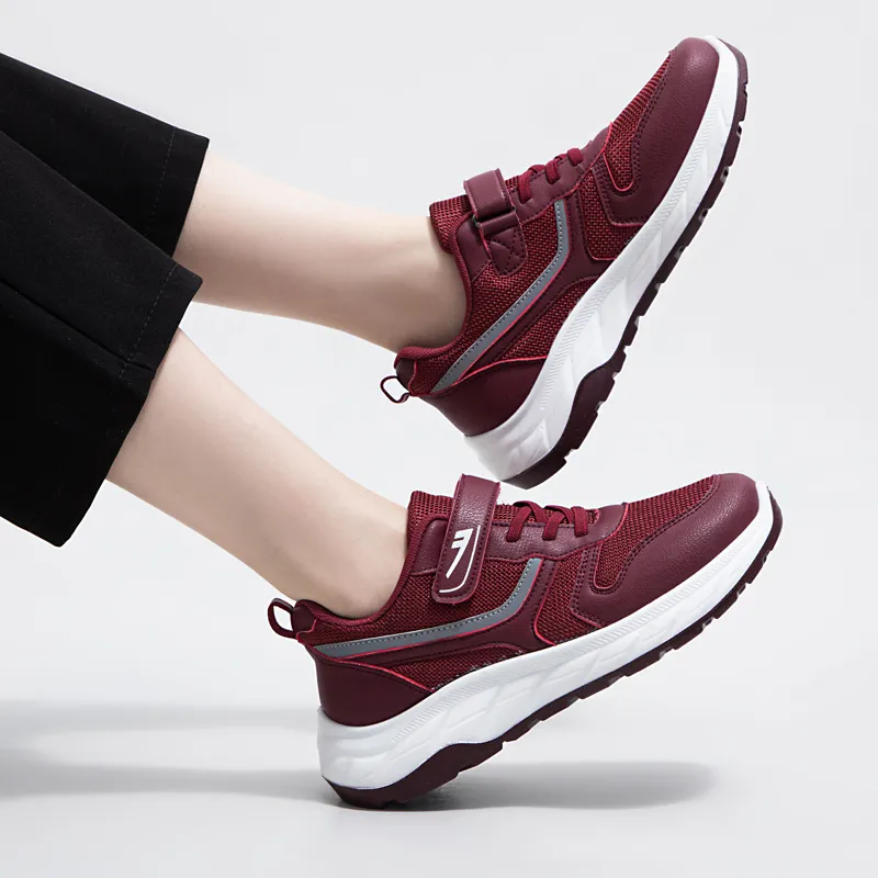 Warrior Comfortable Mom Shoes Anti Slip And Wear Resistant Lightweight Low Top Casual Shoes Women's Burgundy-5