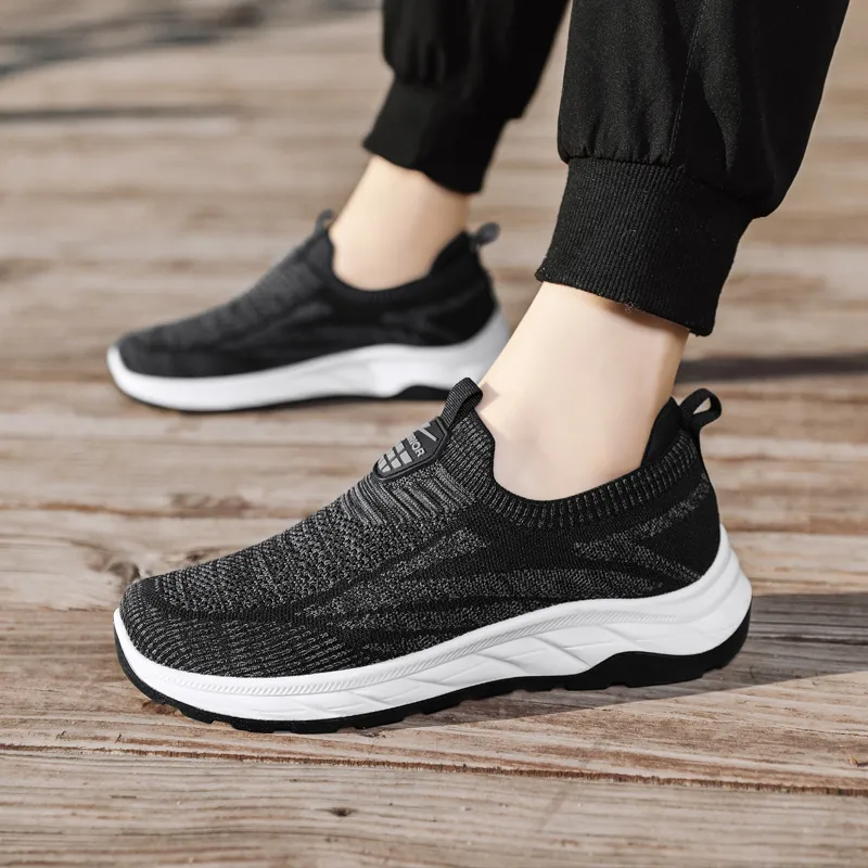 Warrior Soft Sole Elderly Shoes Lightweight Low Top Casual Shoes Unisex Black-5