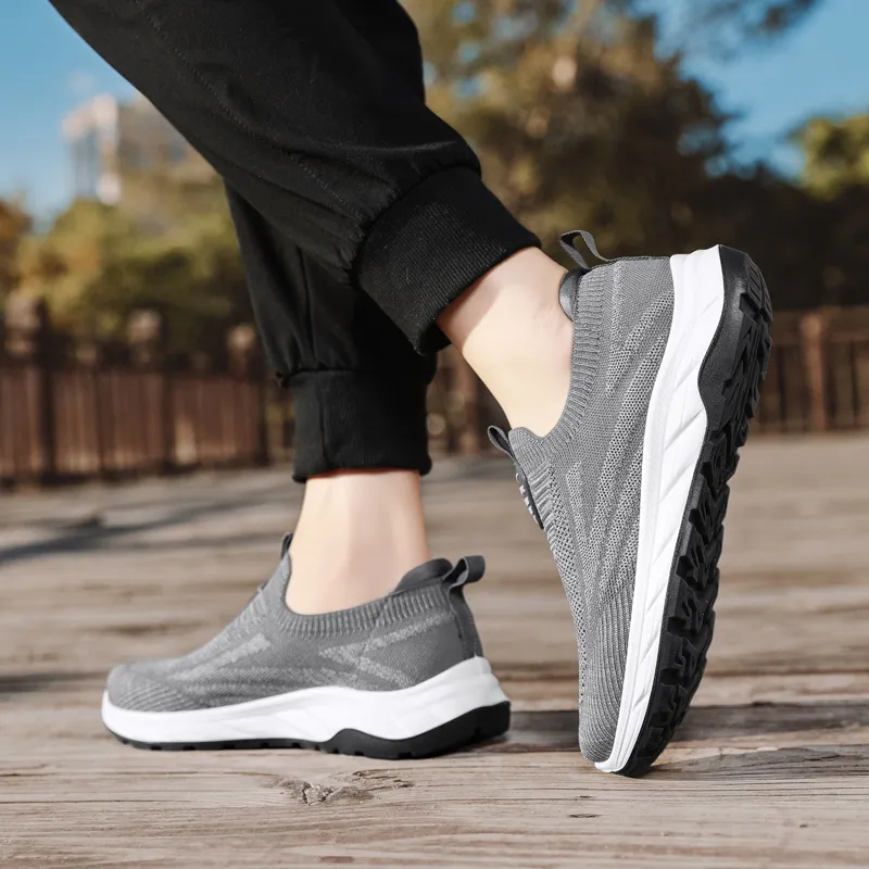 Warrior Soft Sole Elderly Shoes Lightweight And Breathable Low Top Casual Shoes Men's Gray-6