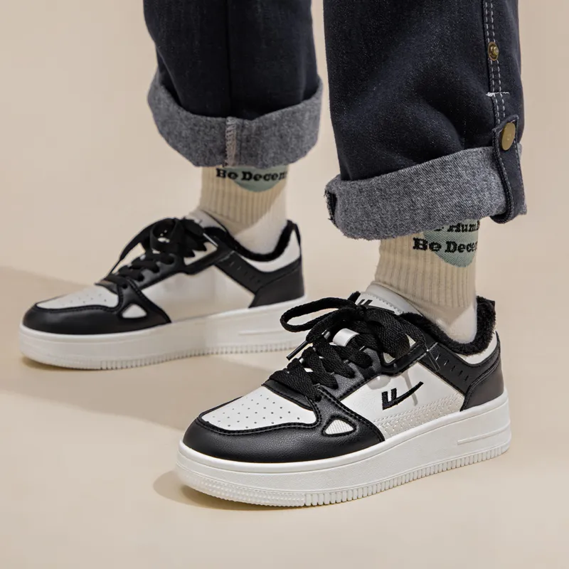 Warrior Thickened And Fleece Lined Double Cotton Shoes Warm And Lightweight Low Top Skateboard Shoes Unisex Beige Black-6