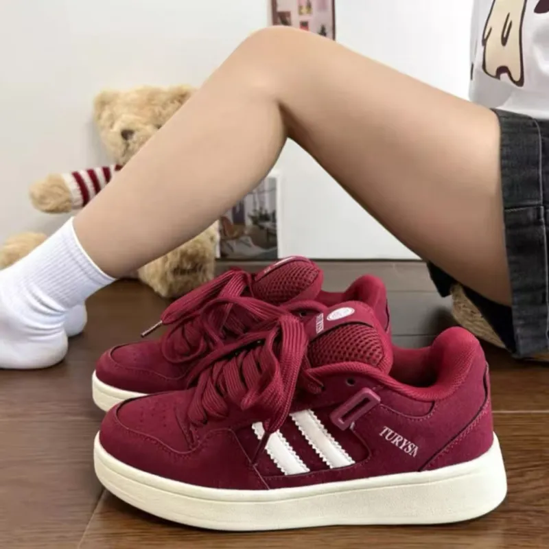 MXGM Slip Resistant Cushioning Wear Resistant Lightweight Low Top Skateboard Shoes Women's Burgundy-4