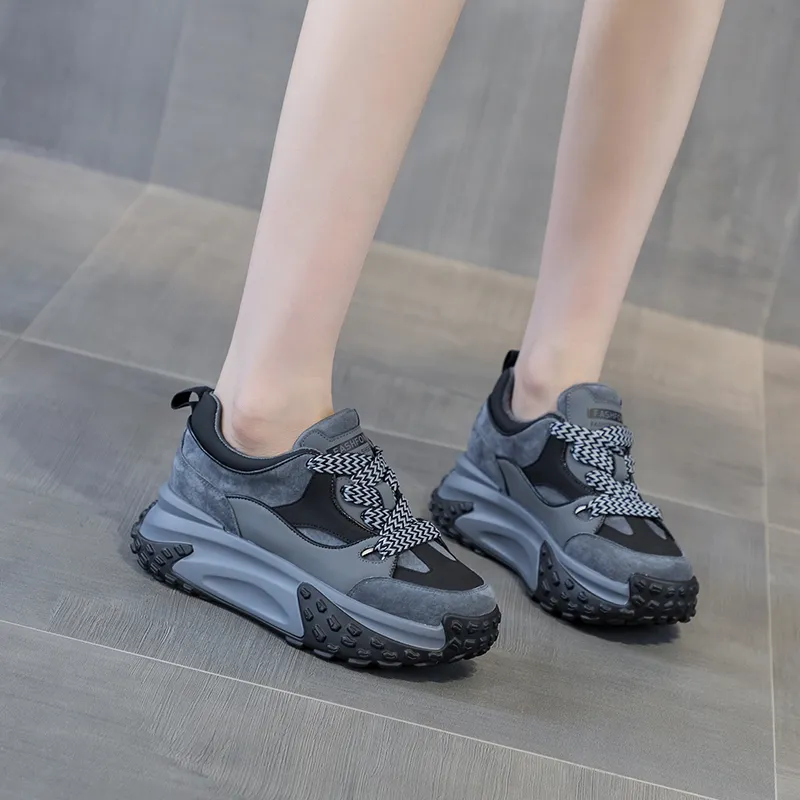 The Mystery Of Glamour Cushioning Low Top Chunky Sneakers Women's-9