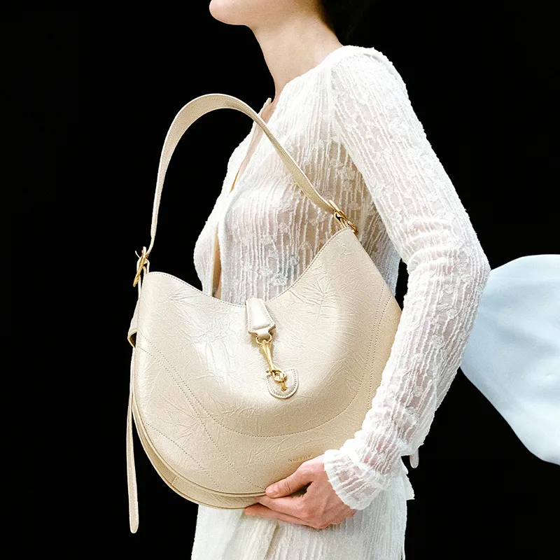 NUCELLE Shoulder Bags-7