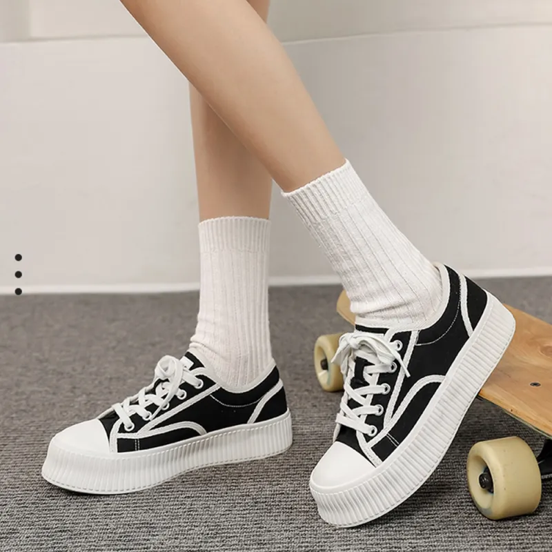 DAPHNE Low Top Stylish Skateboarding Shoes Women's Black-4