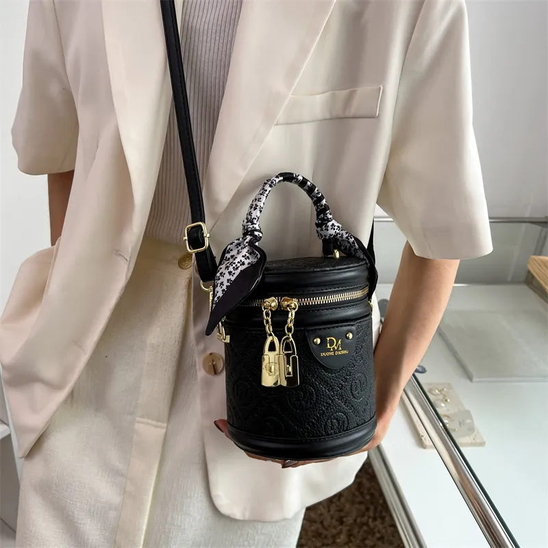 BAODIDAISHU PU Bucket Bag, Shoulder Bag, Handbag Medium Size Women's White/Black/Green/Pink-8