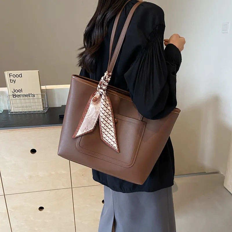 BAODIDAISHU PU Tote Bag Shoulder Bag Women's Ecru/Black/Khaki/Brown-19