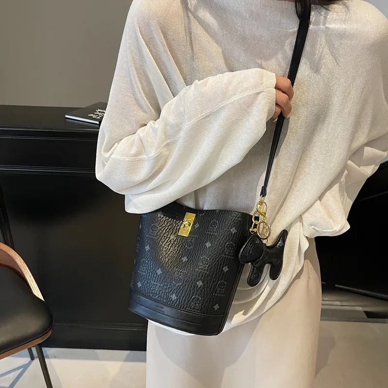 BAODIDAISHU PU Shoulder Bag Crossbody Bag Regular Women's White/Black/Ecru/Pink/Brown-24