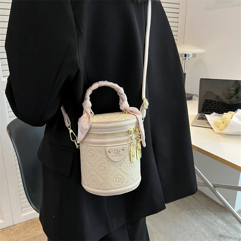 BAODIDAISHU PU Bucket Bag, Shoulder Bag, Handbag Medium Size Women's White/Black/Green/Pink-5