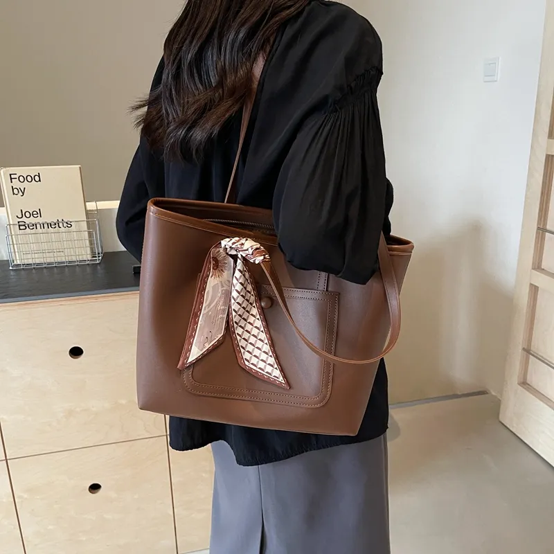 BAODIDAISHU PU Tote Bag Shoulder Bag Women's Ecru/Black/Khaki/Brown-23