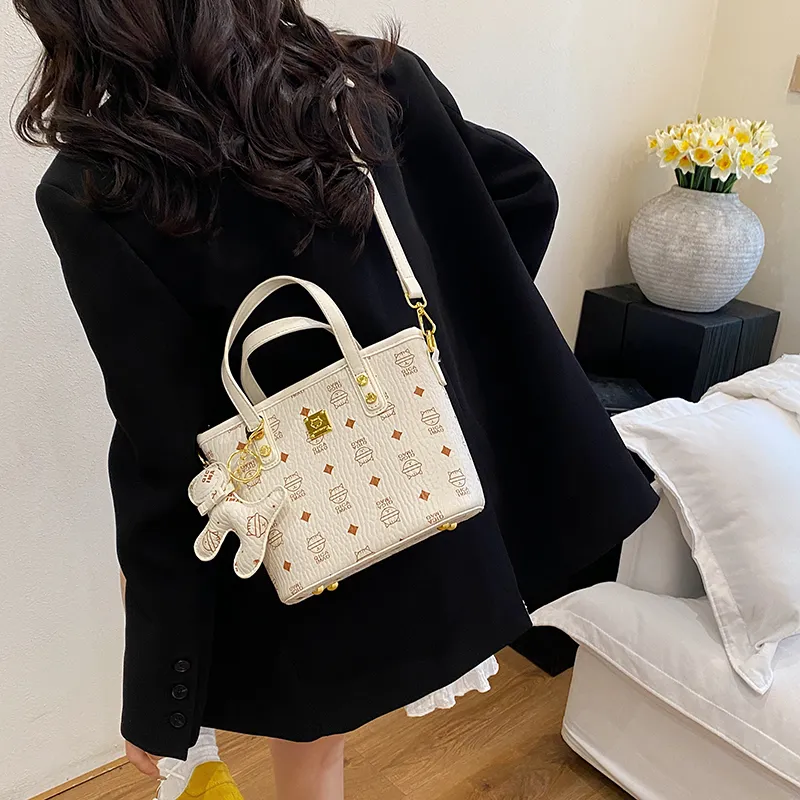 BAODIDAISHU PU Handbag Women's Ecru/Beige/Yellow/Pink-2