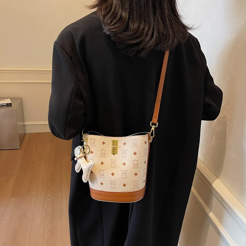 BAODIDAISHU PU Shoulder Bag Crossbody Bag Regular Women's White/Black/Ecru/Pink/Brown-2
