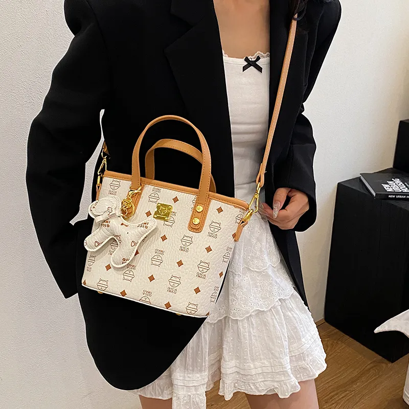 BAODIDAISHU PU Handbag Women's Ecru/Beige/Yellow/Pink-9