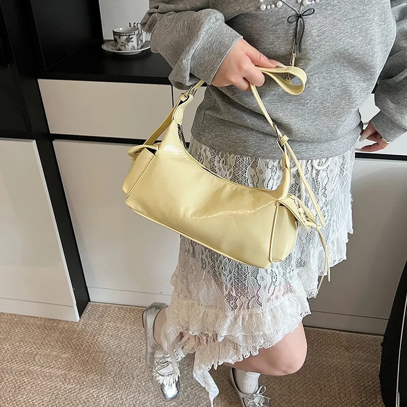 BAODIDAISHU PU Shoulder Bag Regular Women's White/Silver/Blue/Yellow/Red/Black/Denim Blue-21