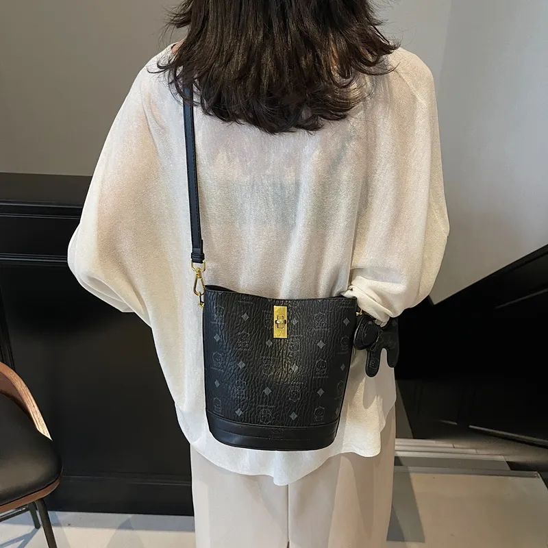 BAODIDAISHU PU Shoulder Bag Crossbody Bag Regular Women's White/Black/Ecru/Pink/Brown-22