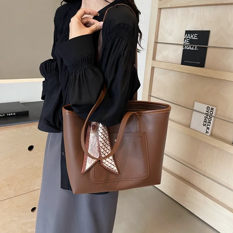 BAODIDAISHU PU Tote Bag Shoulder Bag Women's Ecru/Black/Khaki/Brown-21
